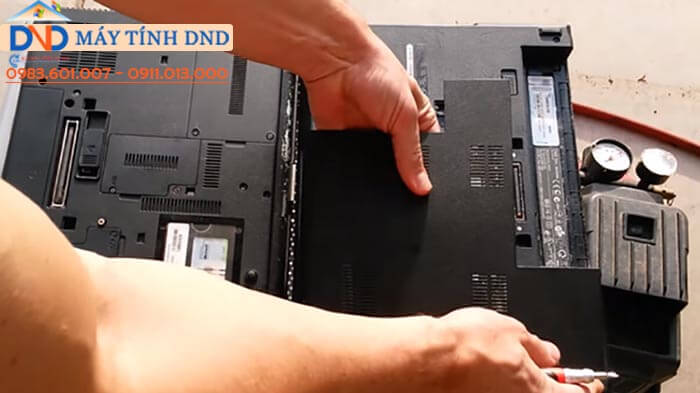 Vệ sinh máy tính đón Tết