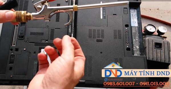 Vệ sinh máy tính đón Tết